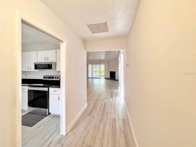 5549 BOULDER BOULEVARD 7, Sarasota, FL 34233