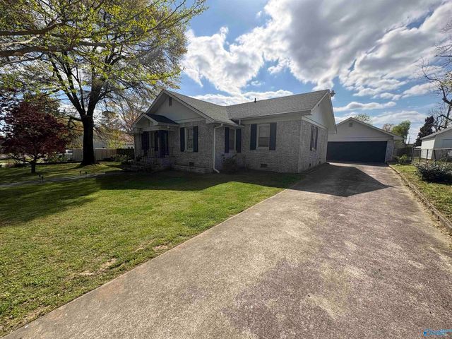 1511 SE 10th Avenue, Decatur, AL 35601