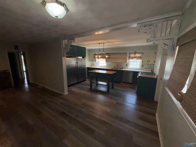 1511 SE 10th Avenue, Decatur, AL 35601