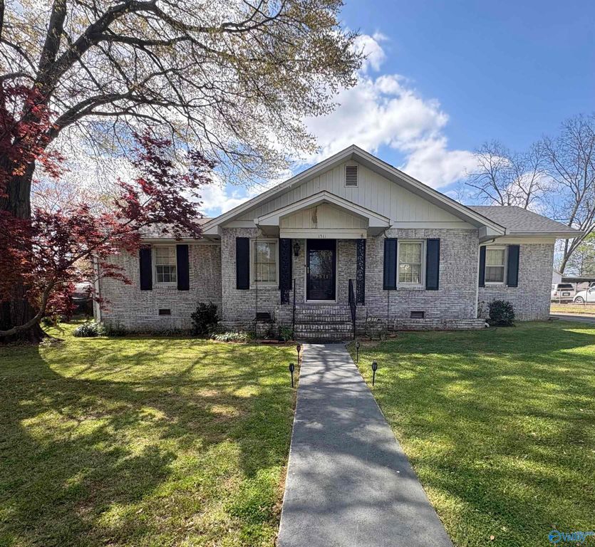 1511 SE 10th Avenue, Decatur, AL 35601