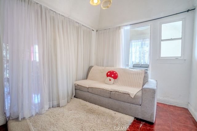 628 E 76th Place, Los Angeles, CA 90001