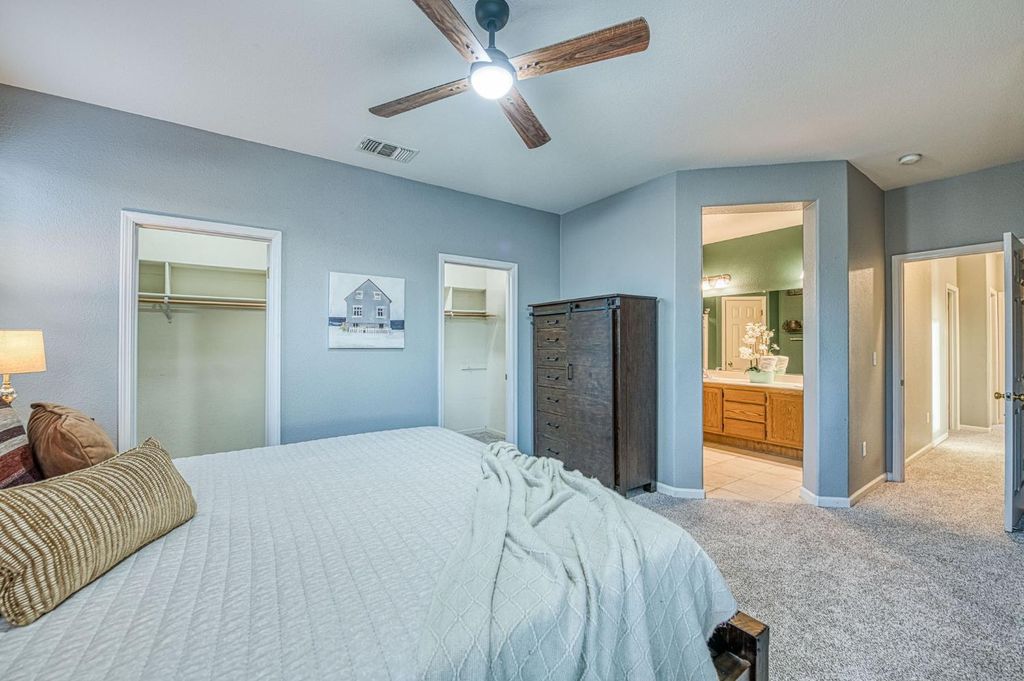 Image 26 of property listing at 588 Peach Drive, Chowchilla, CA 93610