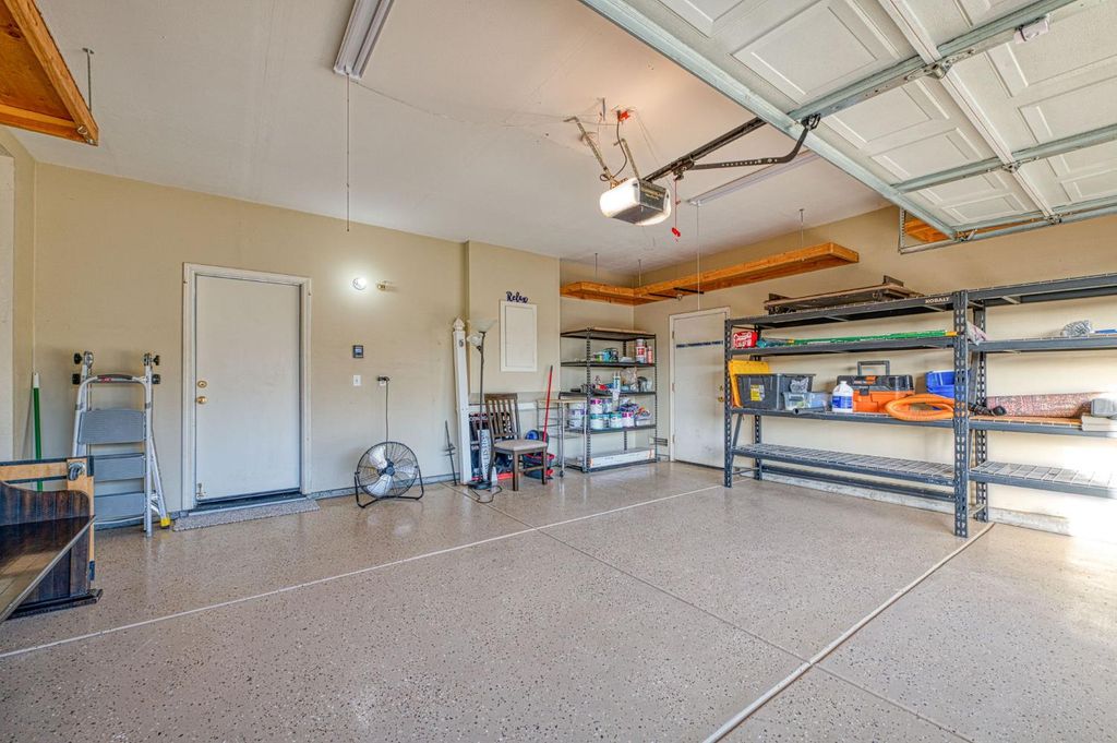 Image 41 of property listing at 588 Peach Drive, Chowchilla, CA 93610