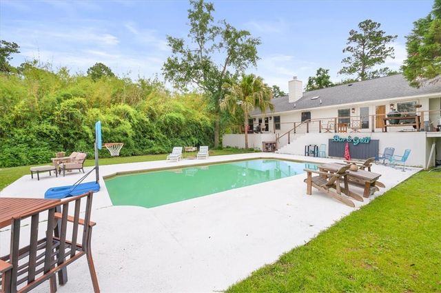 103 Ashley Marsh Drive, Brunswick, GA 31523