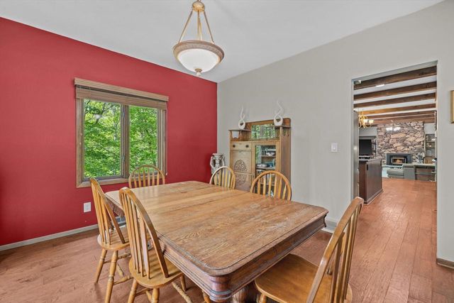 S87W28270 Lookout LANE, Mukwonago, WI 53149