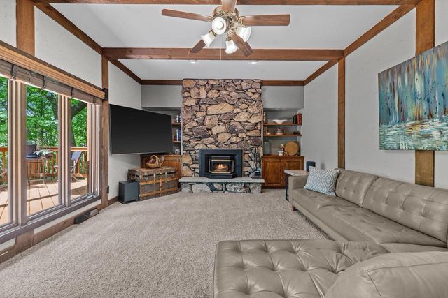 S87W28270 Lookout LANE, Mukwonago, WI 53149