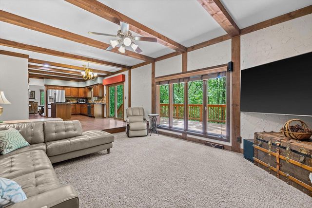 S87W28270 Lookout LANE, Mukwonago, WI 53149