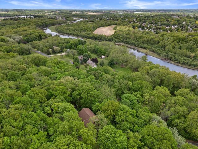 S87W28270 Lookout LANE, Mukwonago, WI 53149