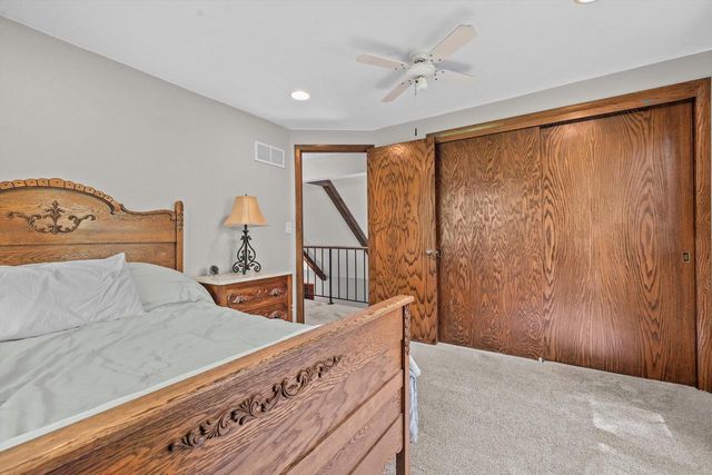S87W28270 Lookout LANE, Mukwonago, WI 53149
