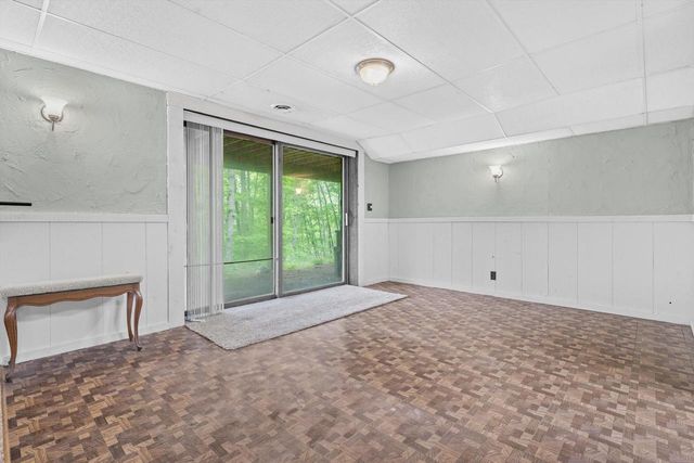 S87W28270 Lookout LANE, Mukwonago, WI 53149