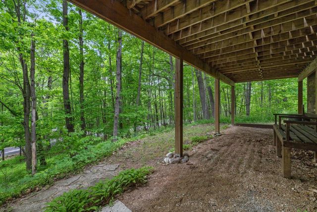 S87W28270 Lookout LANE, Mukwonago, WI 53149