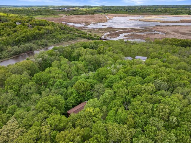 S87W28270 Lookout LANE, Mukwonago, WI 53149