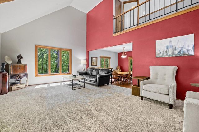 S87W28270 Lookout LANE, Mukwonago, WI 53149