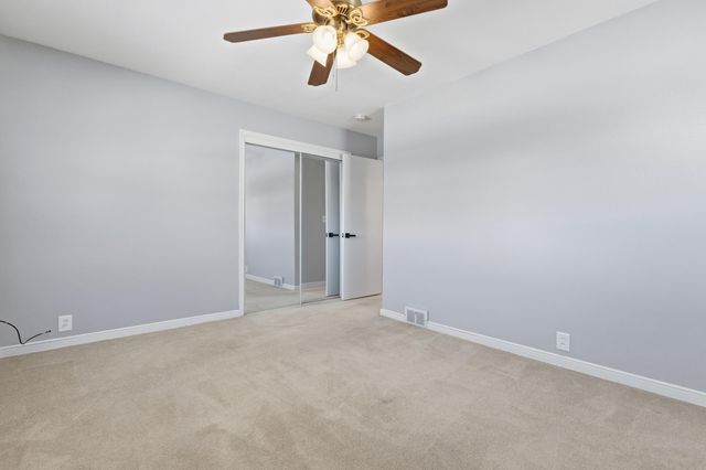 631 21st Avenue N, South Saint Paul, MN 55075