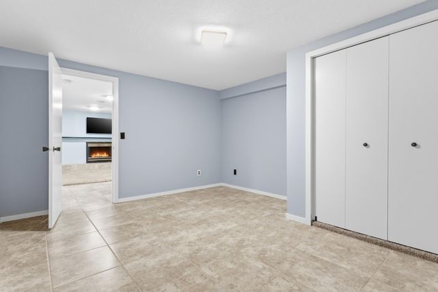 631 21st Avenue N, South Saint Paul, MN 55075