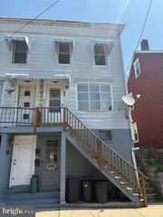 758 W WALNUT ST, Pottsville, PA 17901