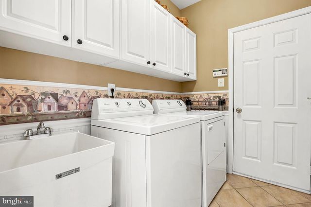 304 ALEXANDER CT, Chalfont, PA 18914