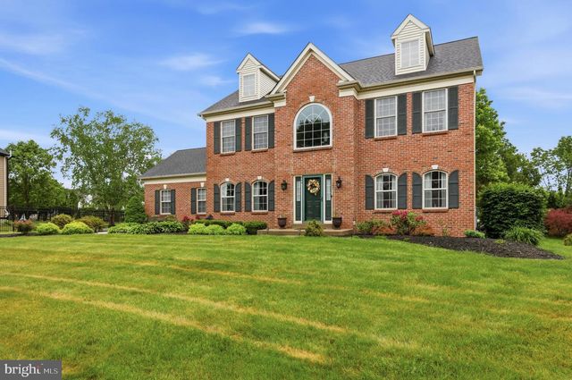 304 ALEXANDER CT, Chalfont, PA 18914