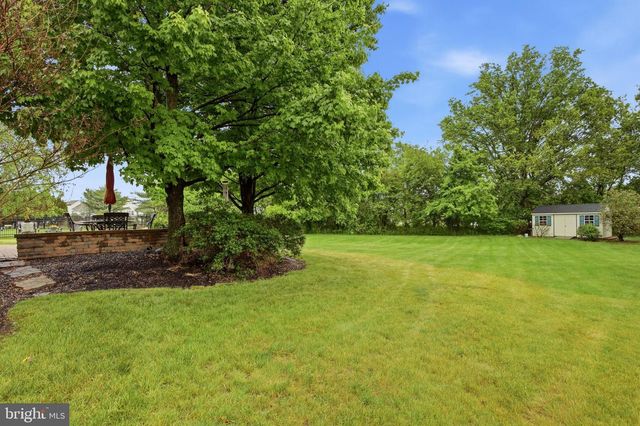 304 ALEXANDER CT, Chalfont, PA 18914