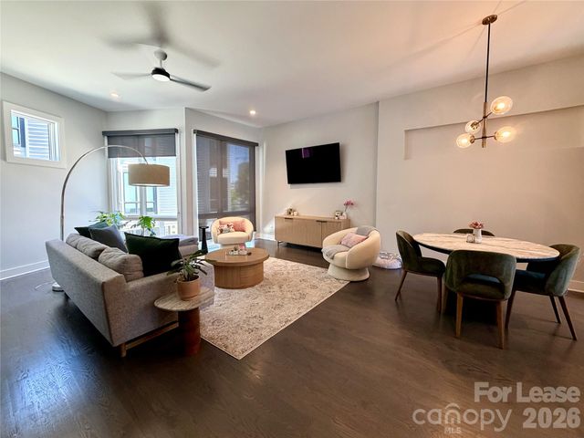 1070 Kenilworth Avenue, Charlotte, NC 28204