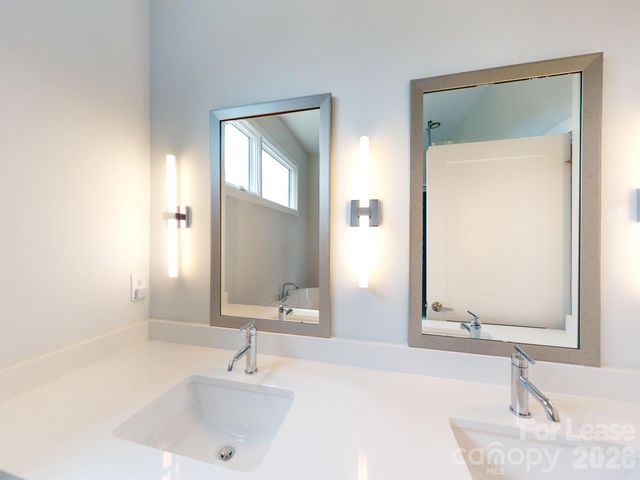 1070 Kenilworth Avenue, Charlotte, NC 28204