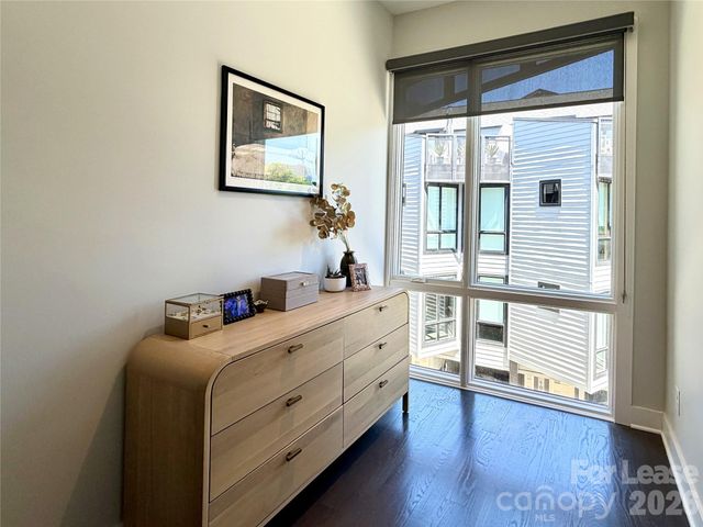 1070 Kenilworth Avenue, Charlotte, NC 28204