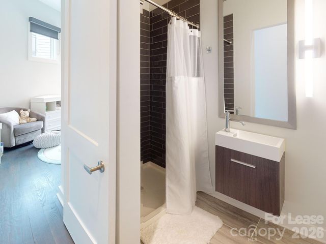 1070 Kenilworth Avenue, Charlotte, NC 28204