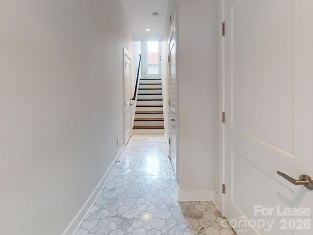 1070 Kenilworth Avenue, Charlotte, NC 28204
