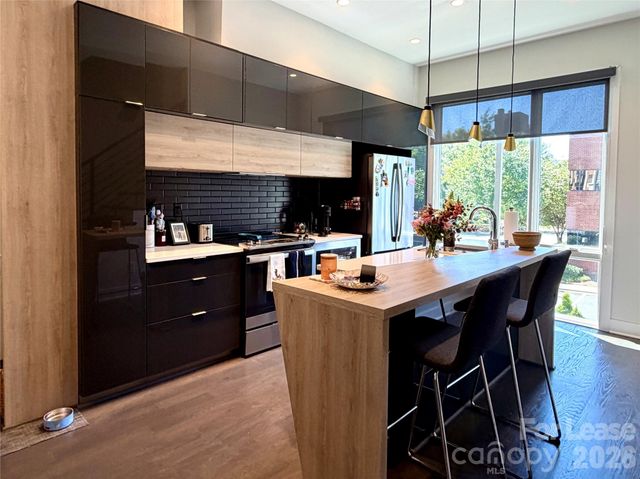 1070 Kenilworth Avenue, Charlotte, NC 28204