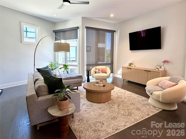 1070 Kenilworth Avenue, Charlotte, NC 28204