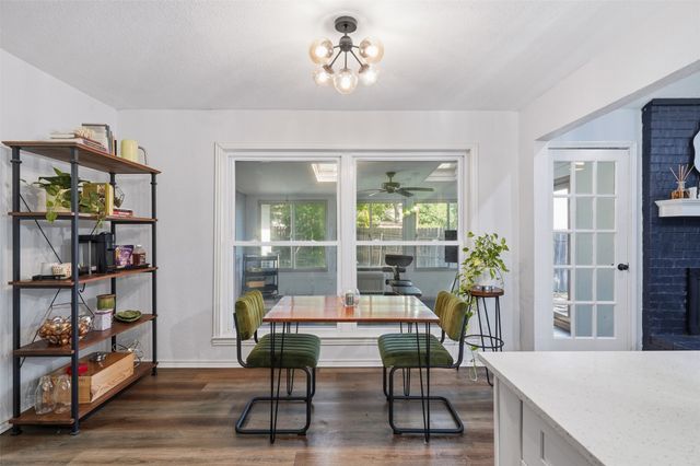 700 Highland Crest Drive, Hurst, TX 76054