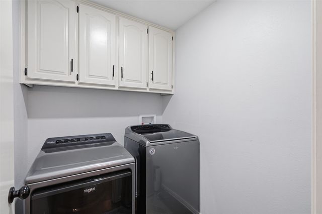 700 Highland Crest Drive, Hurst, TX 76054