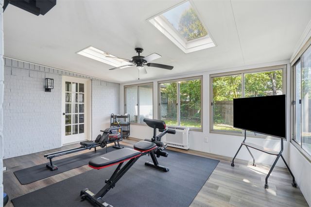 700 Highland Crest Drive, Hurst, TX 76054