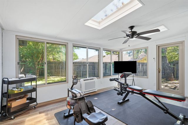 700 Highland Crest Drive, Hurst, TX 76054