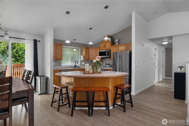 721 W Sunset Court, Shelton, WA 98584