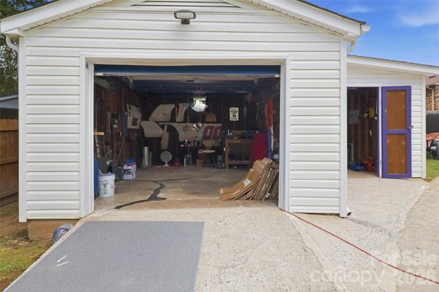 112 Annadelle Avenue, Bessemer City, NC 28016