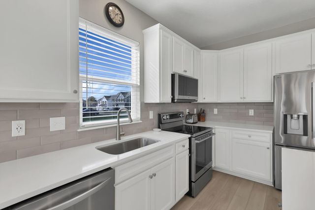 744 Clark Drive, Reynoldsburg, OH 43068