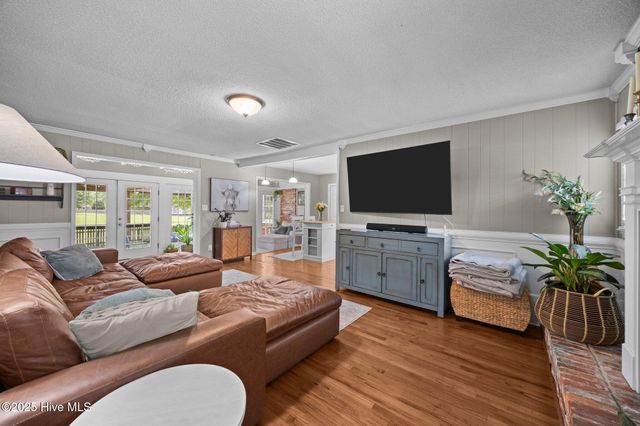 206 Brentwood Court, New Bern, NC 28562