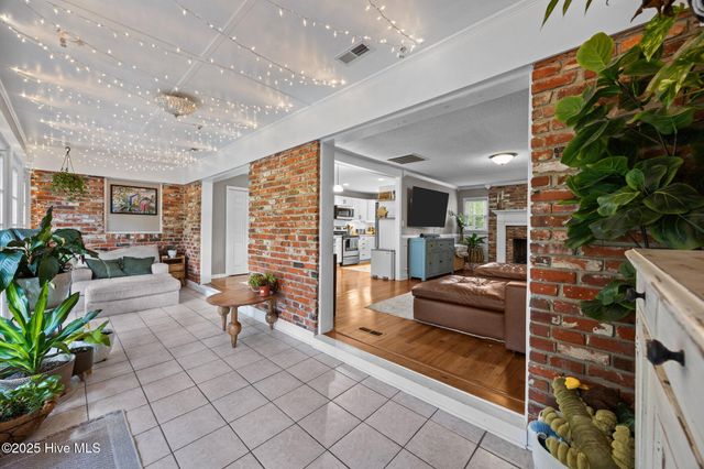 206 Brentwood Court, New Bern, NC 28562