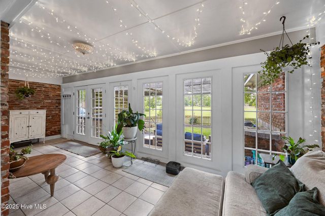 206 Brentwood Court, New Bern, NC 28562