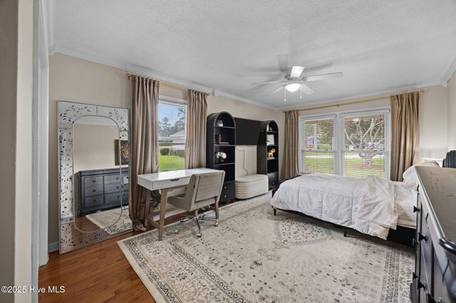 206 Brentwood Court, New Bern, NC 28562