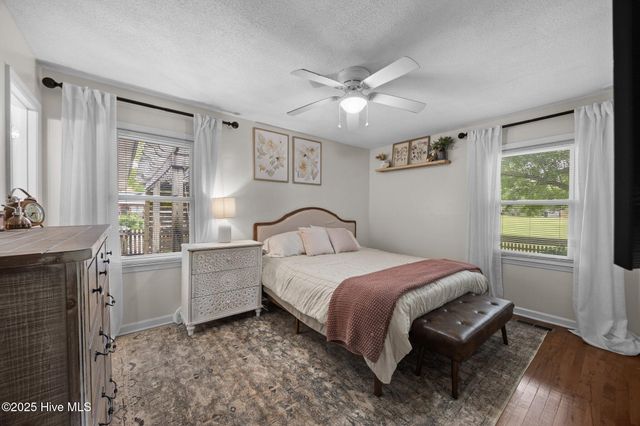 206 Brentwood Court, New Bern, NC 28562