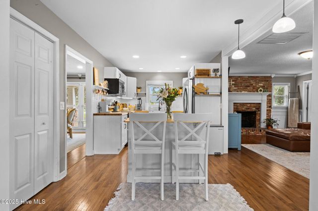 206 Brentwood Court, New Bern, NC 28562