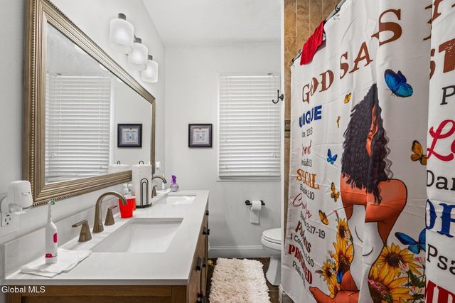 3220 Balltown Road, Schenectady, NY 12304