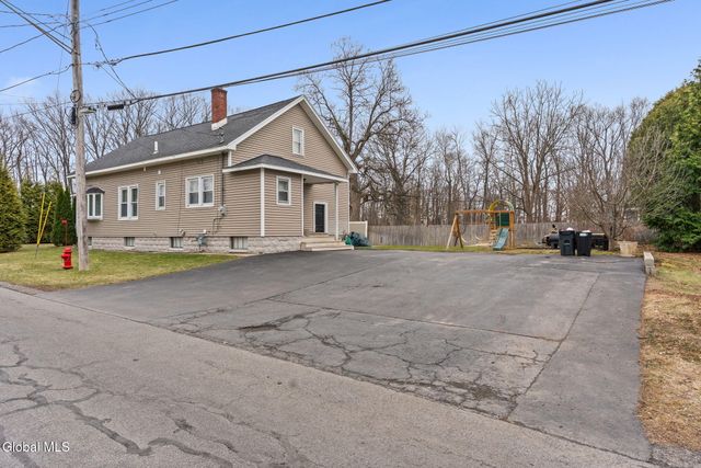 3220 Balltown Road, Schenectady, NY 12304