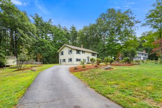 225 Taylor Rd, Stow, MA 01775