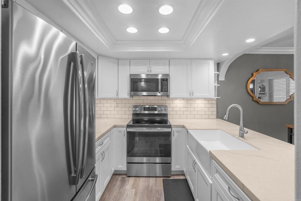2752 B Street 212, San Diego, CA 92102 — exterior