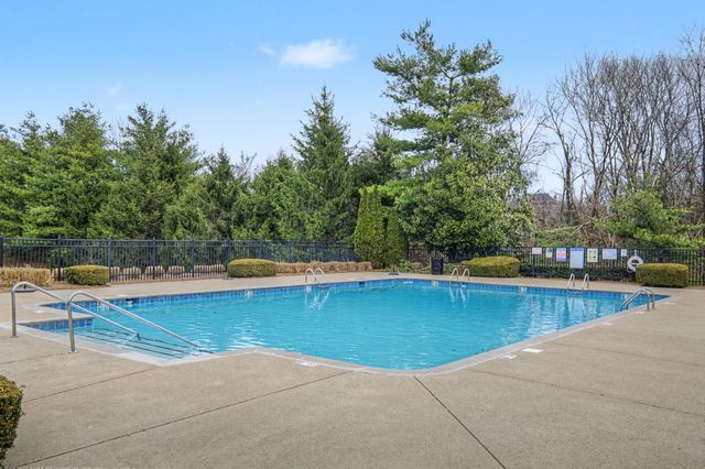 250 Pennystone Cir, Franklin, TN 37067