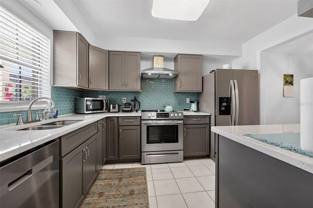 1640 JUNO TRAIL 102A, Astor, FL 32102