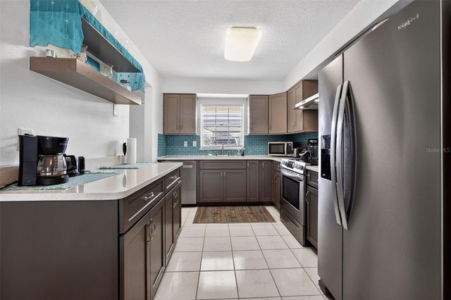 1640 JUNO TRAIL 102A, Astor, FL 32102